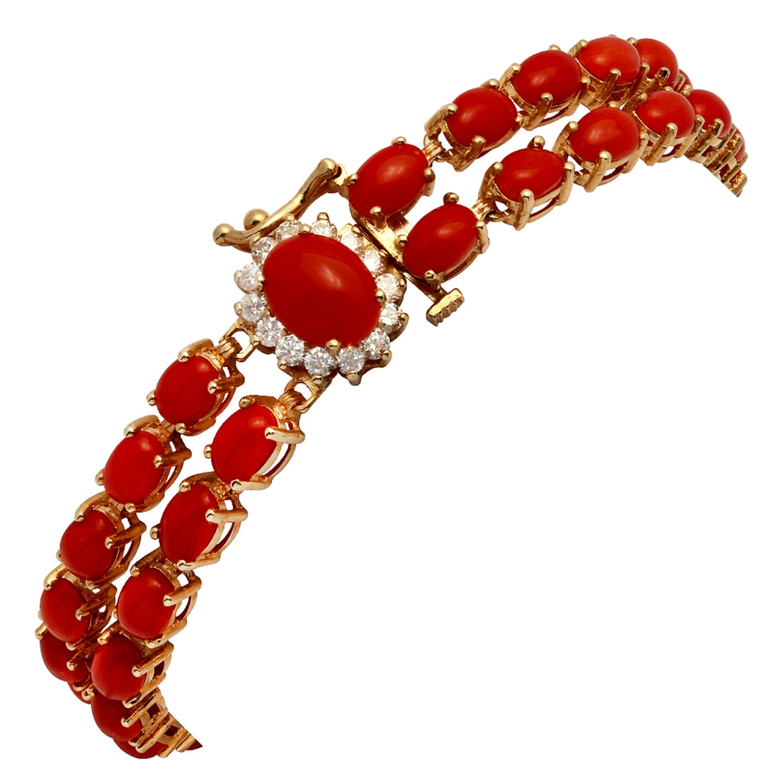 14k Yellow Gold 19.31ct Coral 0.34ct Diamond Bracelet: Retail: $11,160.00 ****** 14k Yellow Gold 19.31ct Coral 0.34ct Diamond Bracelet ****** Metal: 14K Yellow Gold / Total Item Weight: 17.94 grams / Country Made: United States / / Main Stone: Coral / Col