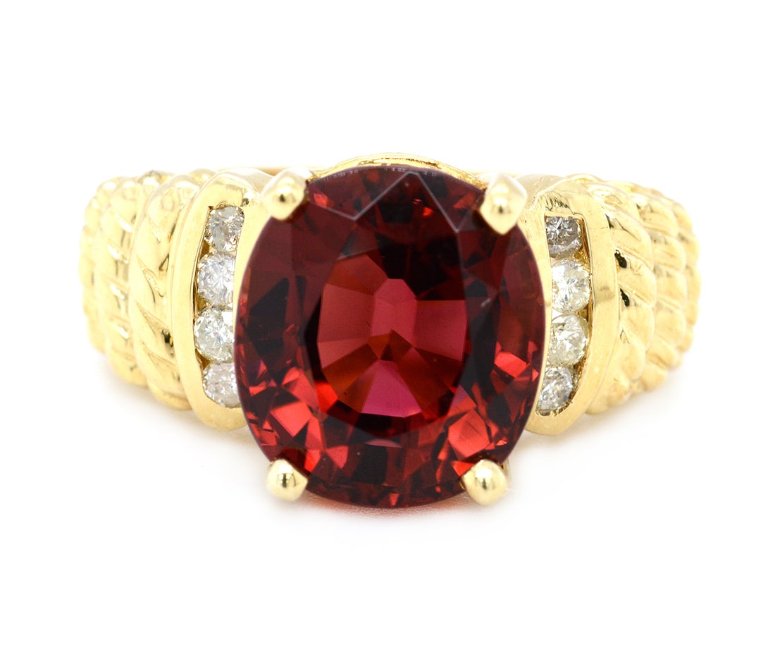 14K Yellow Gold Ladies Ring with 6.15ct Tourmaline and 0.29tcw Adjacent Diamonds: Retail: $6,600.00 ****** 14K Yellow Gold Ladies Ring with 6.15ct Tourmaline and 0.29tcw Adjacent Diamonds ****** Size: 6.5 / Metal: 14K Yellow Gold / Total Item Weight: 6.0 Grams / Country Made:
