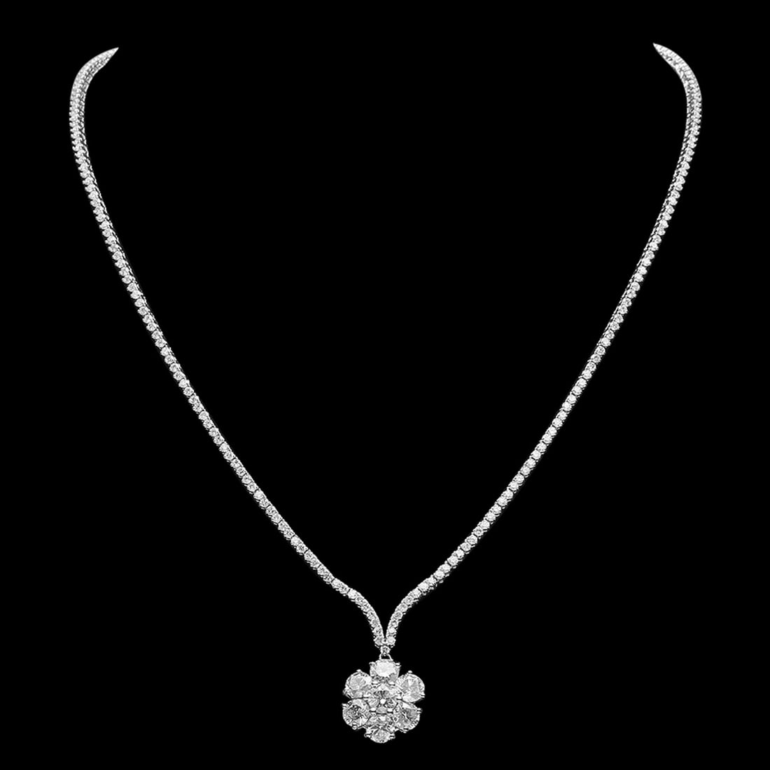 18K Gold 8.90ct Diamond Necklace: Retail: $30,753.00 ****** 18K Gold 8.90ct Diamond Necklace ****** Metal: 18K Solid Gold / Total Item Weight: 15.7 grams / Country Made: United States / / Main Stone: Natural Diamond / Carat Total Weig