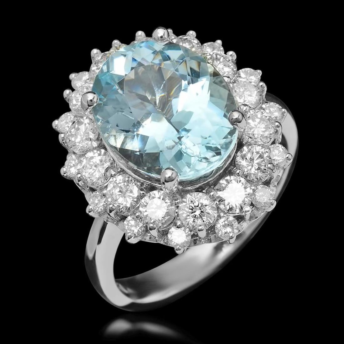 14K White Gold 5.29ct Aquamarine and 1.80ct Diamond Ring: Retail: $10,305.00 ****** 14K White Gold 5.29ct Aquamarine and 1.80ct Diamond Ring ****** Metal: 14K White Gold / Total Item Weight: 7.80 Grams / Country Made: United States / / Main Stone: Aquamarine
