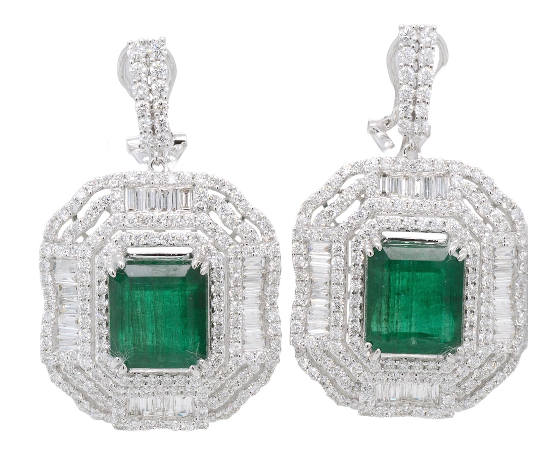 18K White Gold with 13.53ct Emerald and 5.71tw Diamond Earrings: Retail: $45,000.00 ****** 18K White Gold with 13.53ct Emerald and 5.71tw Diamond Earrings ****** Metal: 18K White Gold / Total Item Weight: 24 Grams / Country Made: United States / / Main Stone: