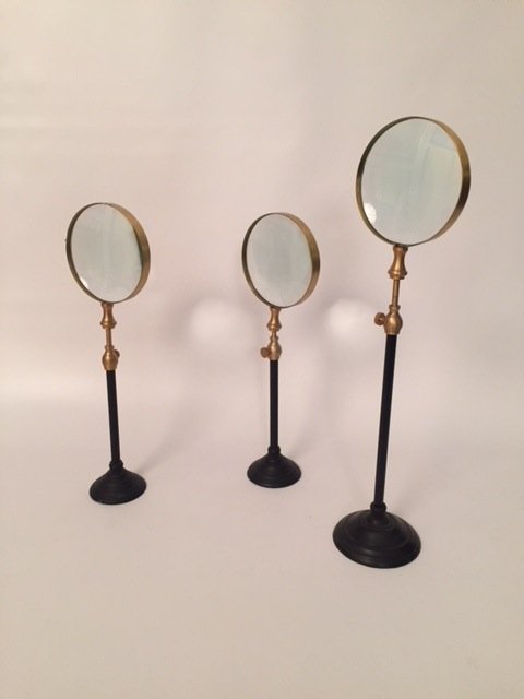 Modern magnifying brass stand glass set of 3 (1 of 4)