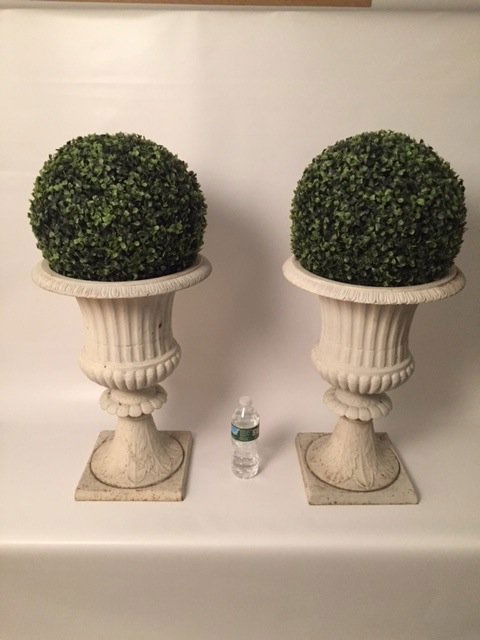 Cast iron Antique Pair of Urns planters: NO RESERVECast iron Italian Antique Pair of Urns Size: Top Diameter 14" Height: 20"