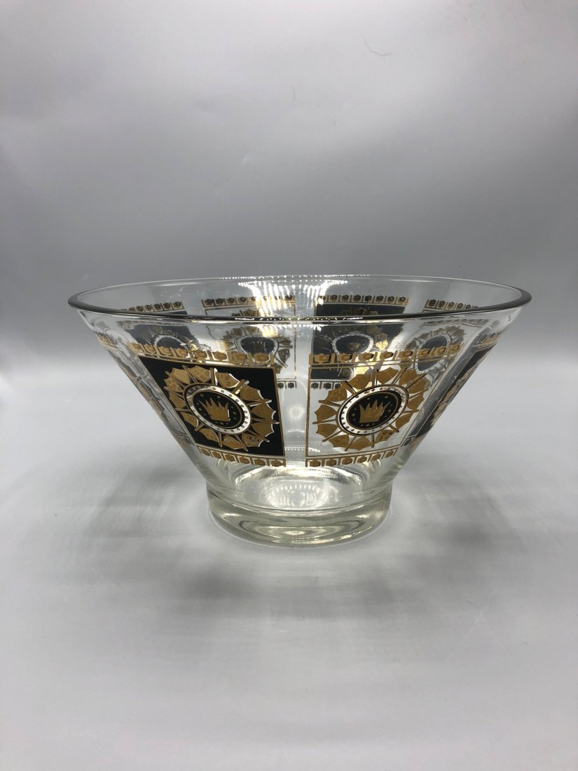 Mid century clear glass bowl by George Briard 1960s: Mid century clear glass bowl by George Briard 1960s CircaHeight: 6 inches base around 4 inches