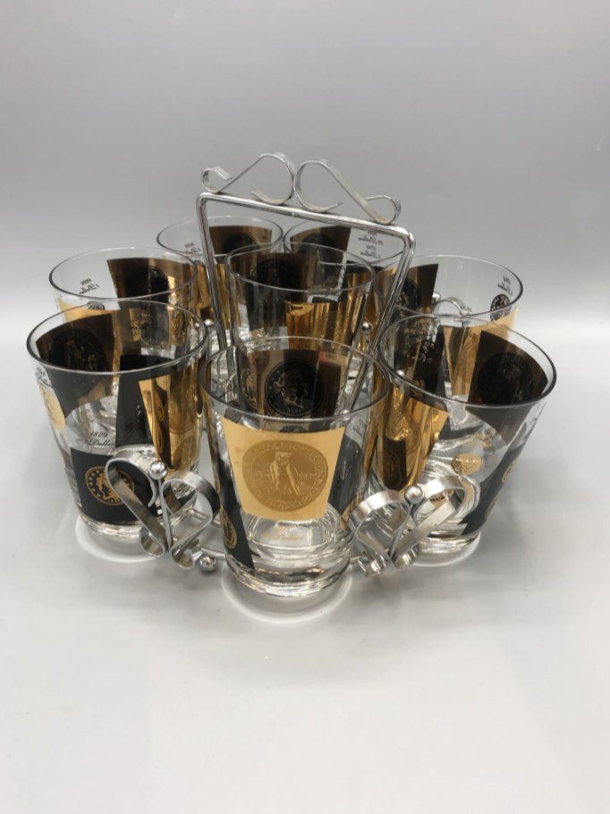 Mid-Century Modern Black and Gold Shot Glass Set of 8: Mid-Century Modern Black and Gold Shot Glass Set of 8 1960s