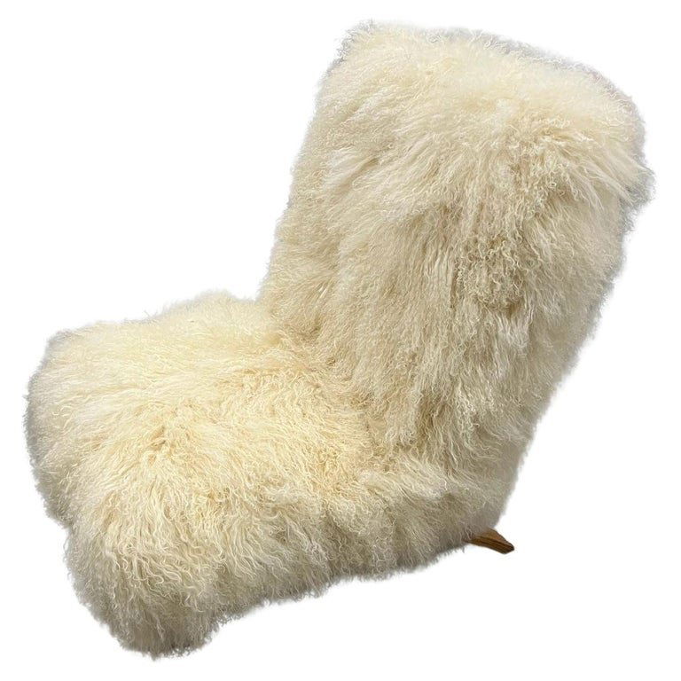Russel Wright for Thonet Mid Century Modern Mongolian Shag Lounger: Russel Wright for Thonet Mid Century Modern Mongolian Shag LoungerMid Century Modern Mongolian Shag LoungerExcellent Refurbished Vintage Condition!Reupholstered in commercial grade Mongolian Fur/ShagW