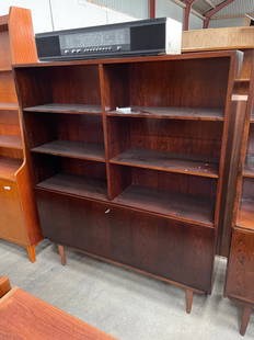 Rosewood bookcase with Lightning: Rosewood bookcase with Lightning