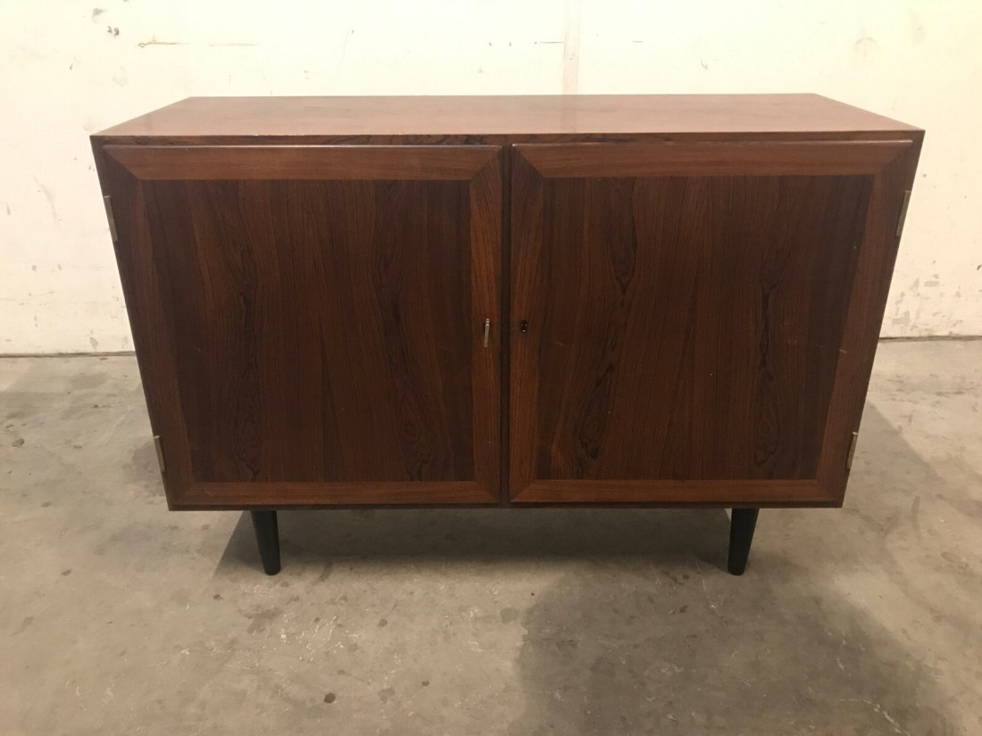 Mid-Century Rosewood Kai Winding sideboard: Mid-Century Rosewood Kai Winding sideboard---Dimensions:--Width---43-1/2--Depth--16 in.--Height--32in.