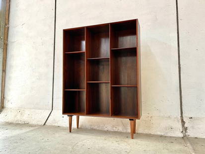 Mid-Century rosewood bookcase: Mid-Century rosewood bookcase