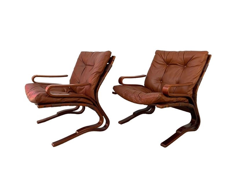 Mid-Century Skyline lounges from Norwegian Einar Hove (pair): Dimensions: ?x?x?Mid-Century Skyline lounges from Norwegian Einar Hove (pair)
