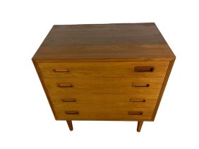Mid-Century Rosewood dresser four drawers by Paul Hundevad