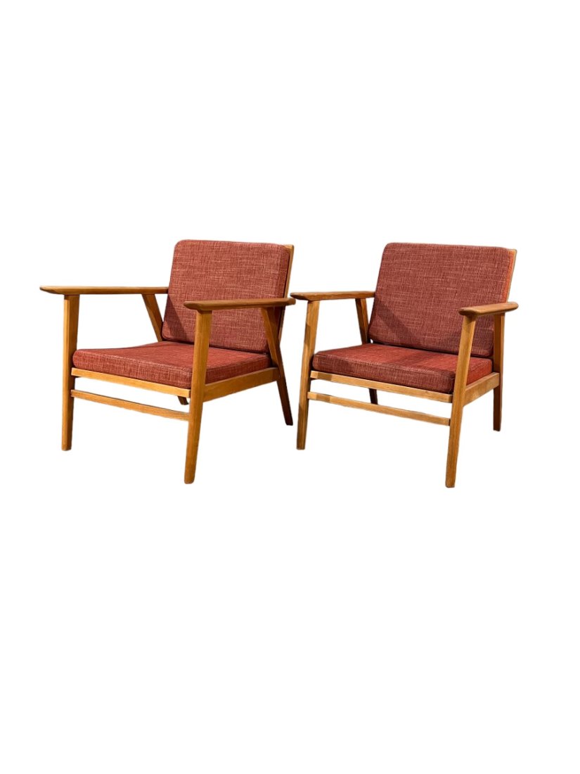 Mid-Century Danish "cigar style" lounges in spotless condition. These 2 lounges are in fantastic con: Mid-Century Danish "cigar style" lounges in spotless condition. These 2 lounges are in fantastic condition.Arm to Arm Width: 25" x D 25" x H 28" x SH 15 inches