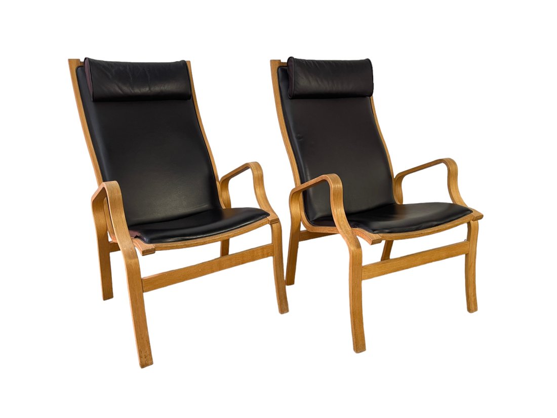 Mid-Century Leather bentwood lounge chairs (pair): Mid-Century Leather bentwood lounge chairs (pair)Dimensions: Width: Arm to Arm25" x D30" x Height: 40" x SH 18"