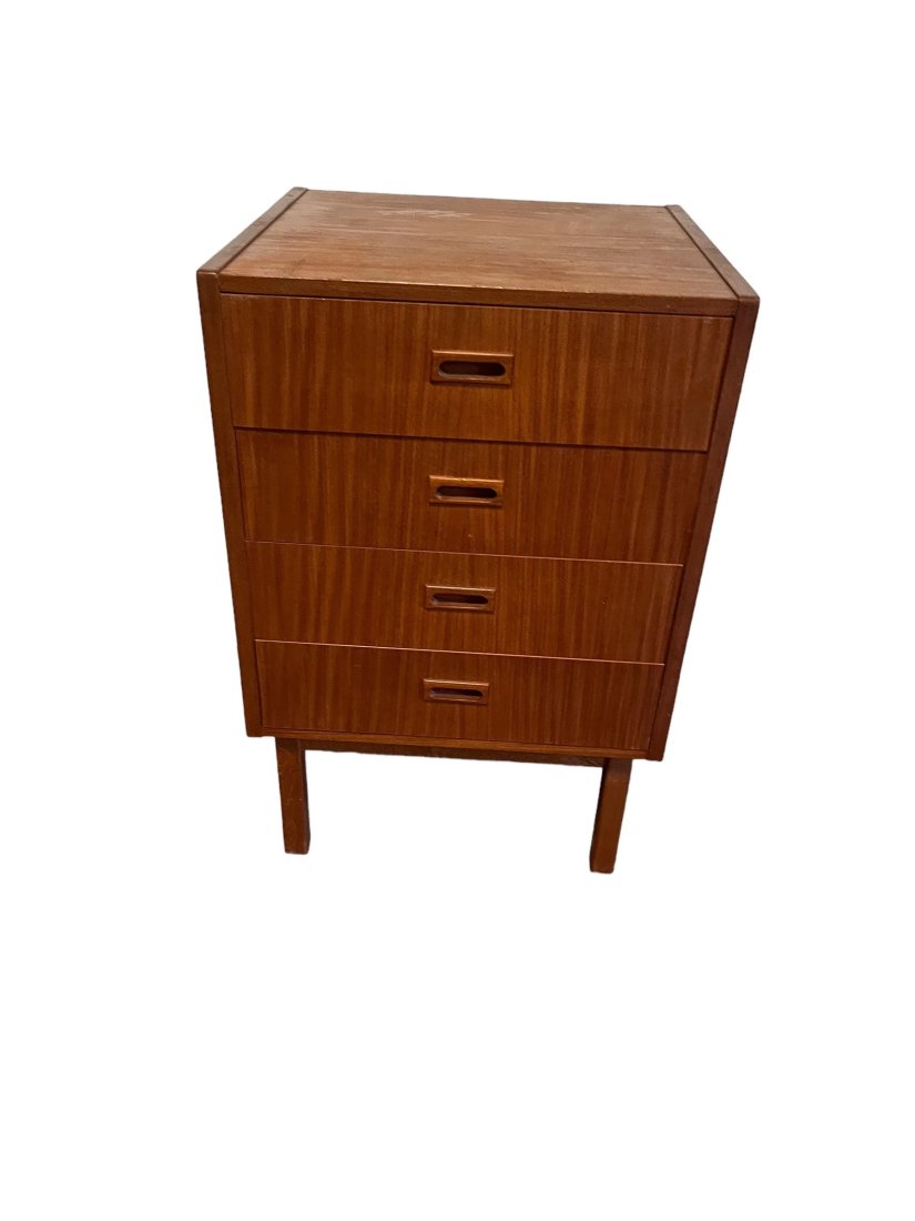 Mid-Century small teak dresser 1960's: Dimensions: W 19" x D 17.5" x H 29 inchesMid-Century small teak dresser 1960's
