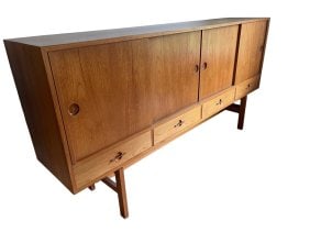 Mid-Century Teak sideboard with sliding doors 1960's (1 of 7)