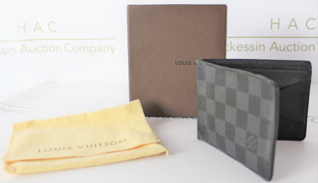 Louis Vuitton Wallet (1 of 7)