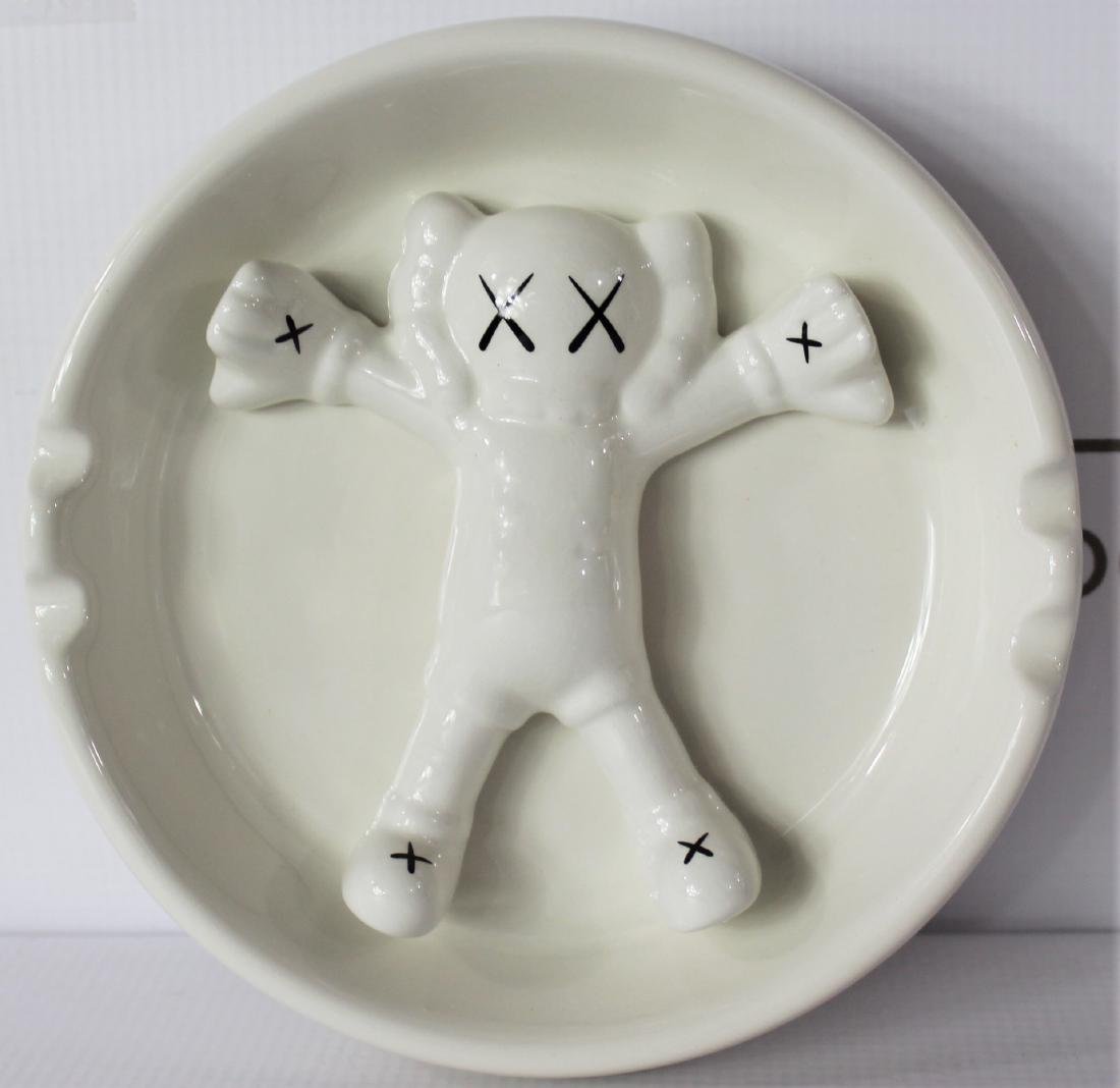 Kaws X Gallery 1950 Original Fake Ashtray