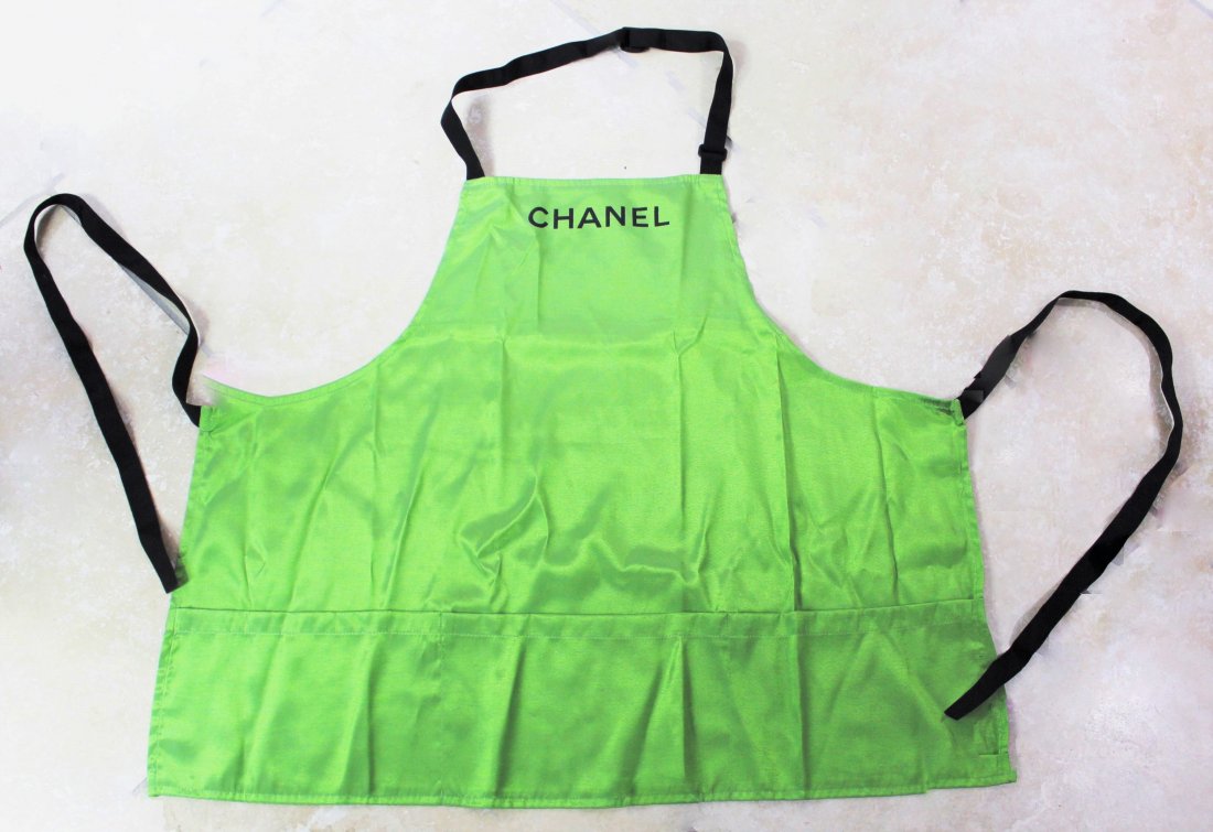 Chanel Apron (1 of 3)