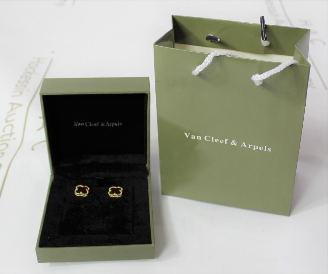 Van Cleef and Arpels Earrings (1 of 2)