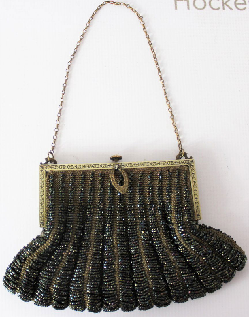 Antique Mesh Purse (1 of 4)
