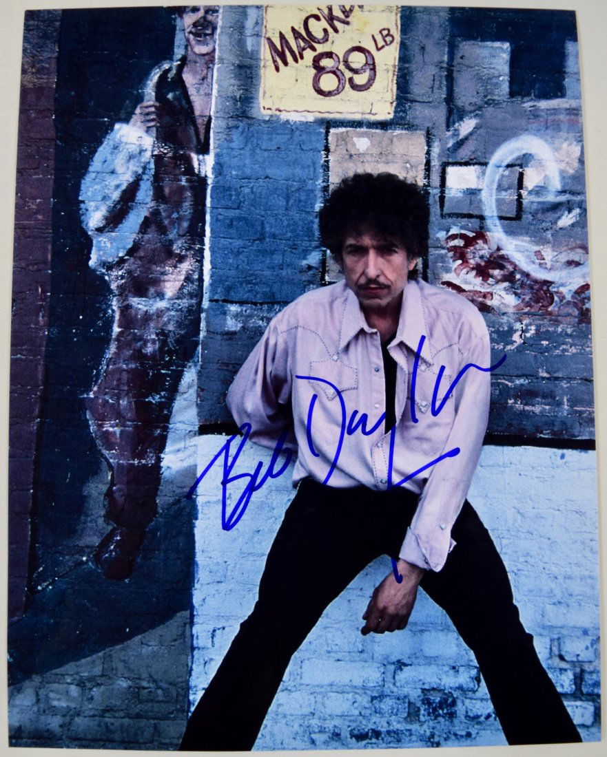 Bob Dylan Signature (1 of 2)