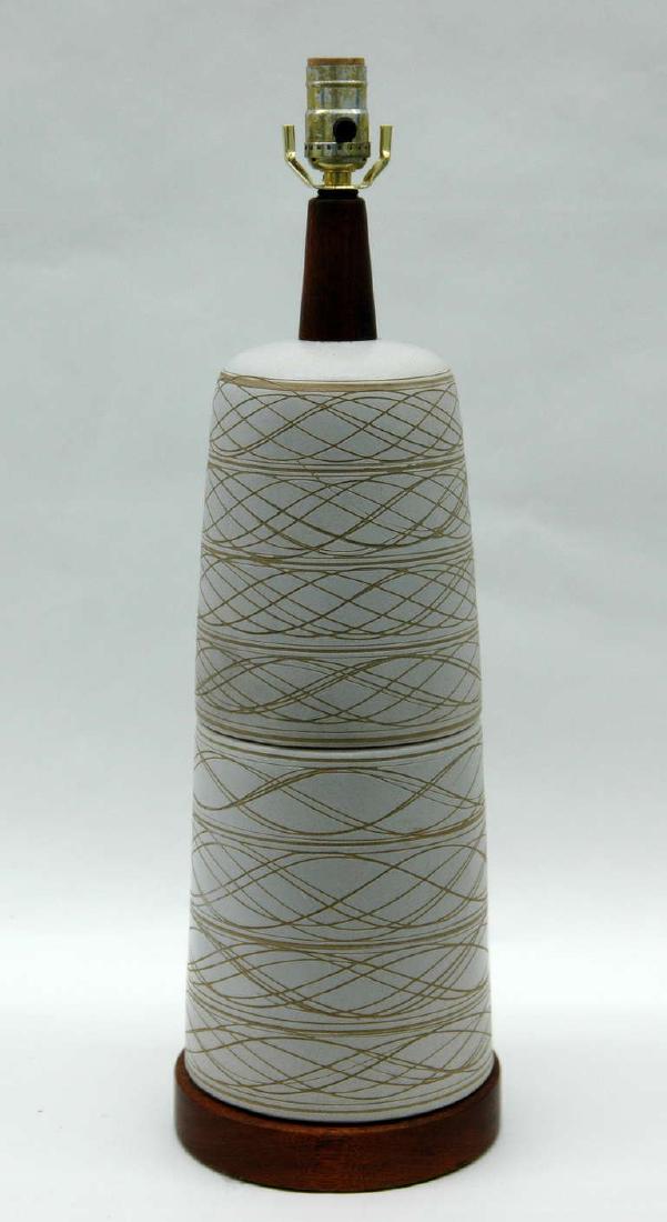 Large Table Lamp by Martz for Marshall Studios: A ceramic table lamp by Gordon and Jane Martz for Marshall Studios. The piece has the signature wood accents on the base and the neck and includes the original wood finial. Lampshade not included