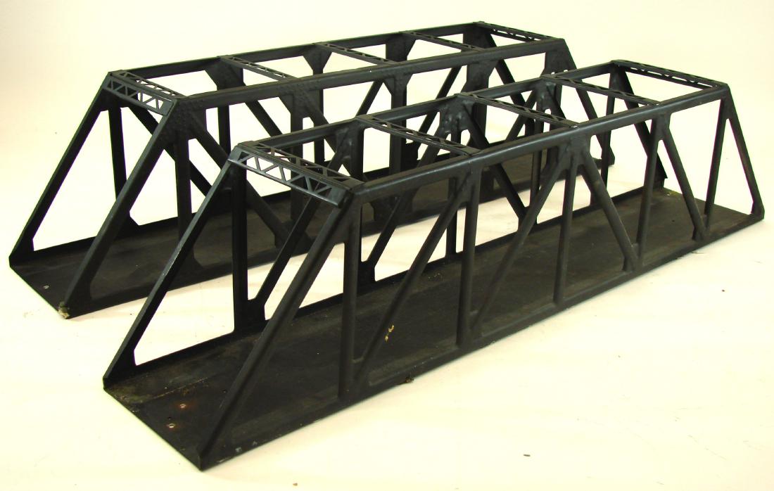 (2) LIONEL #316 TRESTLE BRIDGES (1 of 7)