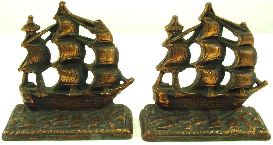 PAIR OF GALLEON CAST IRON BOOKENDS: copper finished cast iron; reverse marked, "JM Co 700 Galleon 16th Century"; L-5 1/2", EX