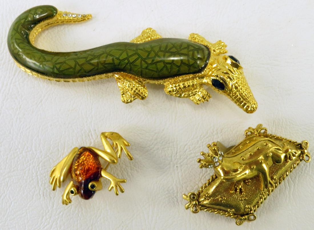 (3) GOLD TONE COSTUME PINS- FROGS & ALLIGATOR (1 of 7)