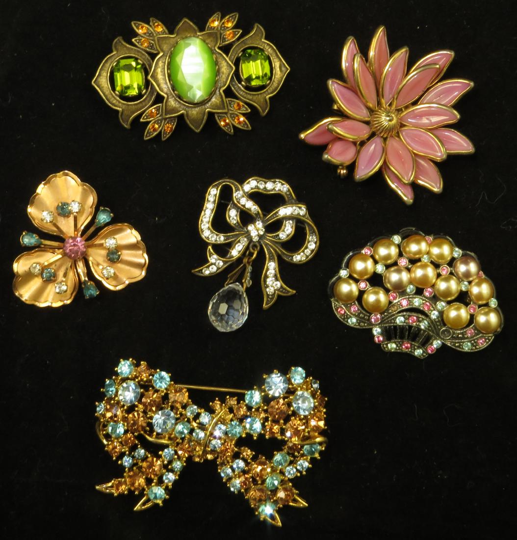 (5) RHINESTONE BROOCHES (1 of 12)