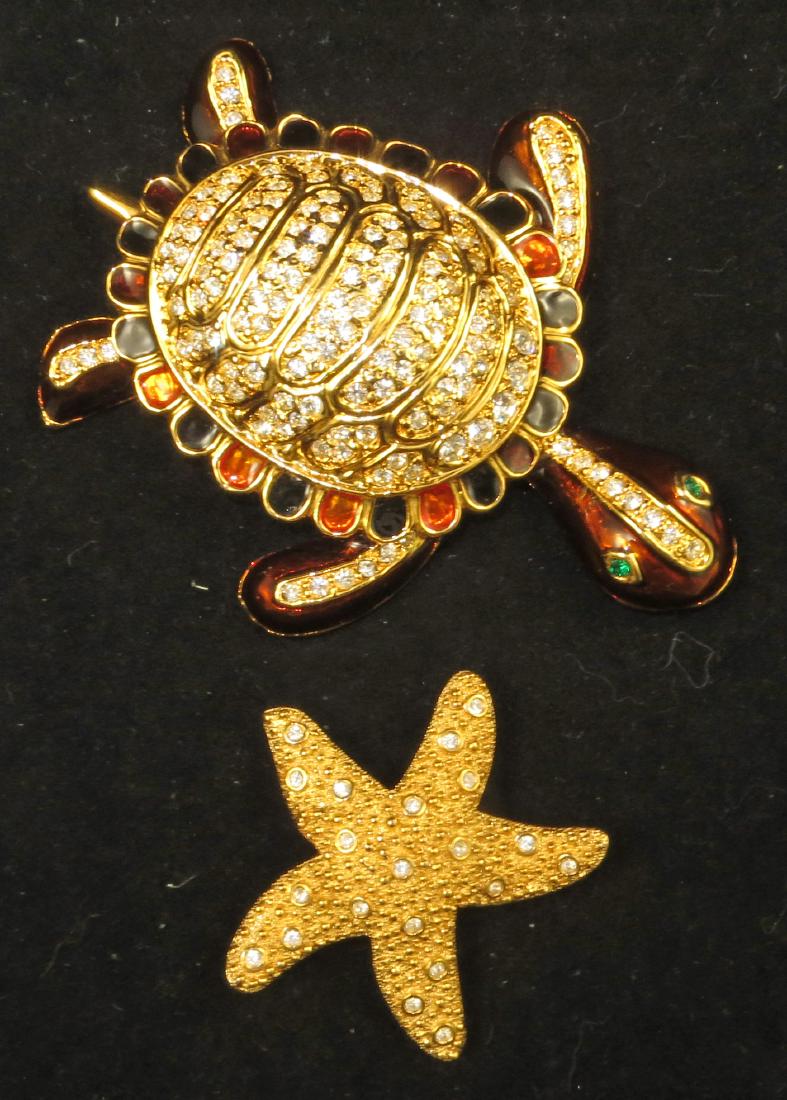 (2) SEA CREATURE SOCTUME PINS - TURTLE & STARFISH (1 of 10)