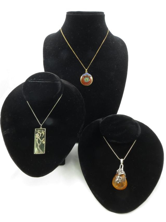(3) VINTAGE NECKLACES: ONYX, AMBER & CARNELIAN (1 of 1)