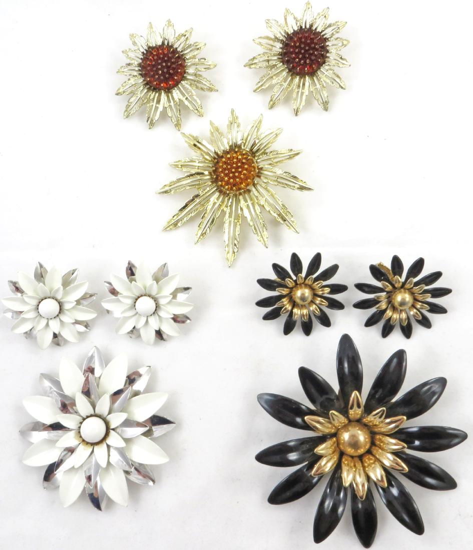 (3) VINTAGE FLOWER FORM SARAH COVENTRY SETS (1 of 13)