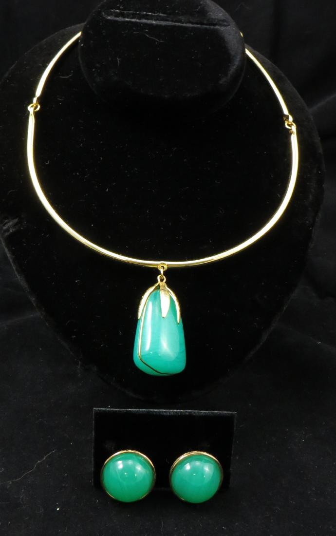 TRIFARI GOLD TONE MODERNIST SET (1 of 12)