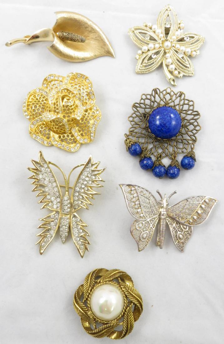 (7) COSTUME JEWELRY BROOCHES (1 of 16)