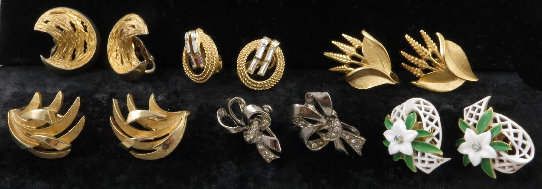 (6) PAIRS TRIFARI CLIP EARRINGS (1 of 3)
