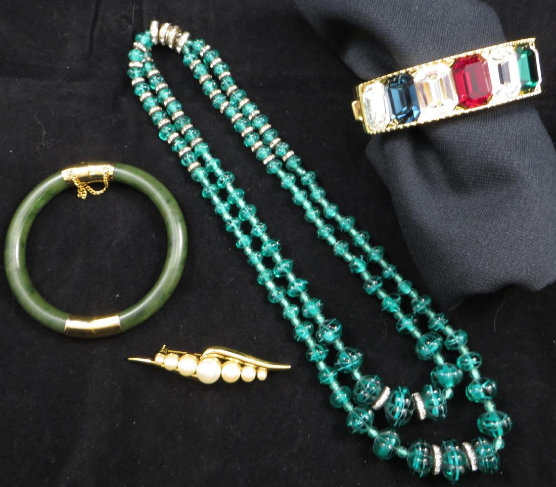 (4) PCS. COSTUME - BRACELETS, NECKLACE & PIN (1 of 7)