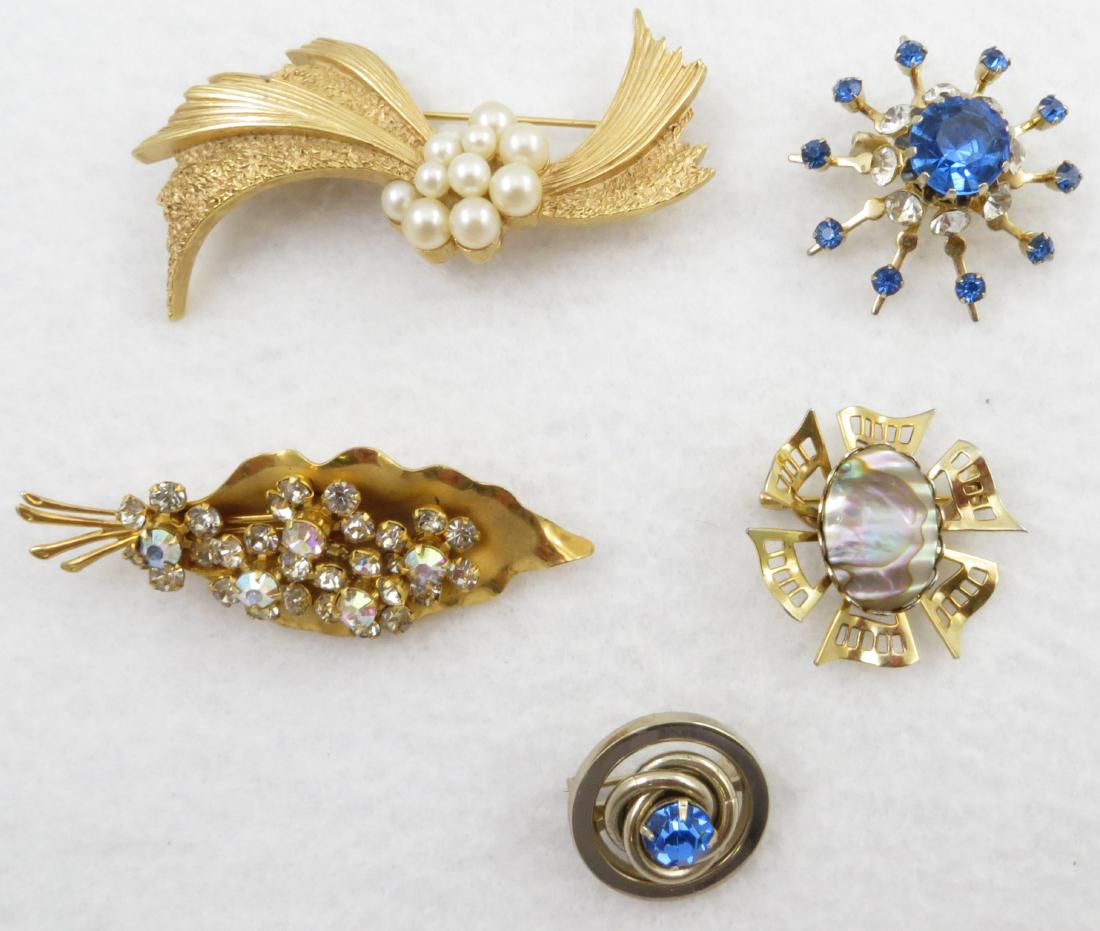 (5) COSTUME JEWLERY PINS (1 of 11)