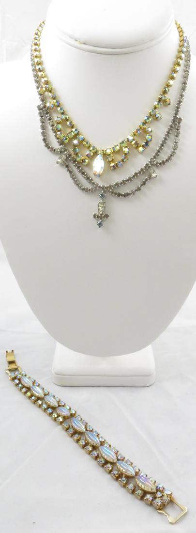 (3) PIECES VINTAGE RHINESTONE JEWELRY (1 of 12)