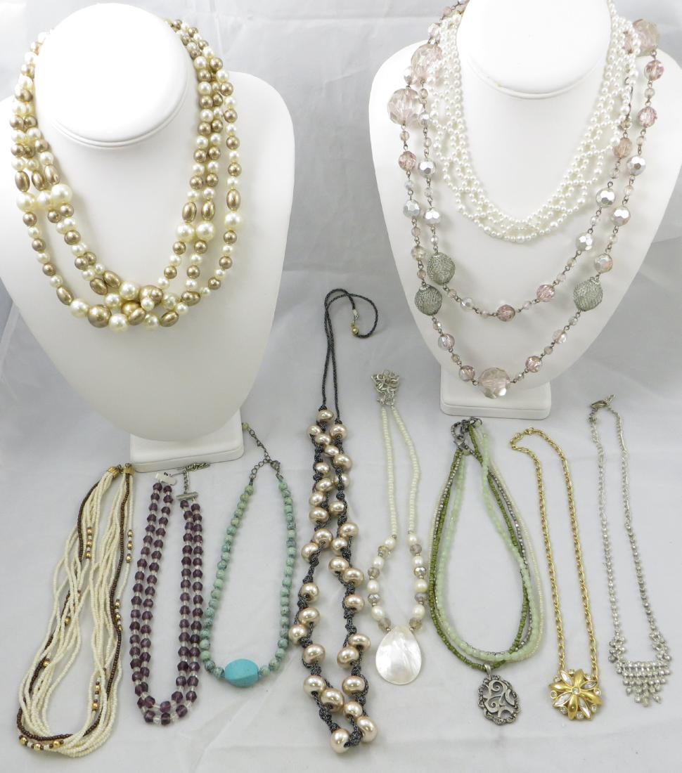 LARGE LOT ASSORTED COSTUME JEWELRY (11) NECKLACES (1 of 5)
