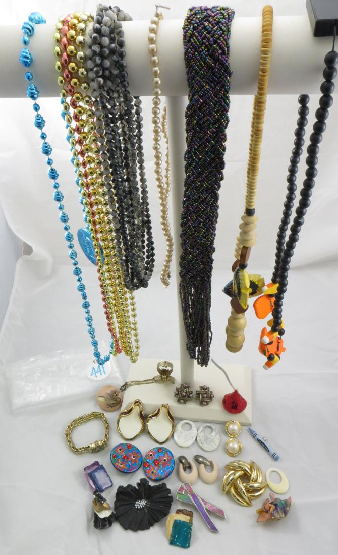 LARGE LOT CONTEMPORARY COSTUME PIECES, PARTS, ETC. (1 of 9)