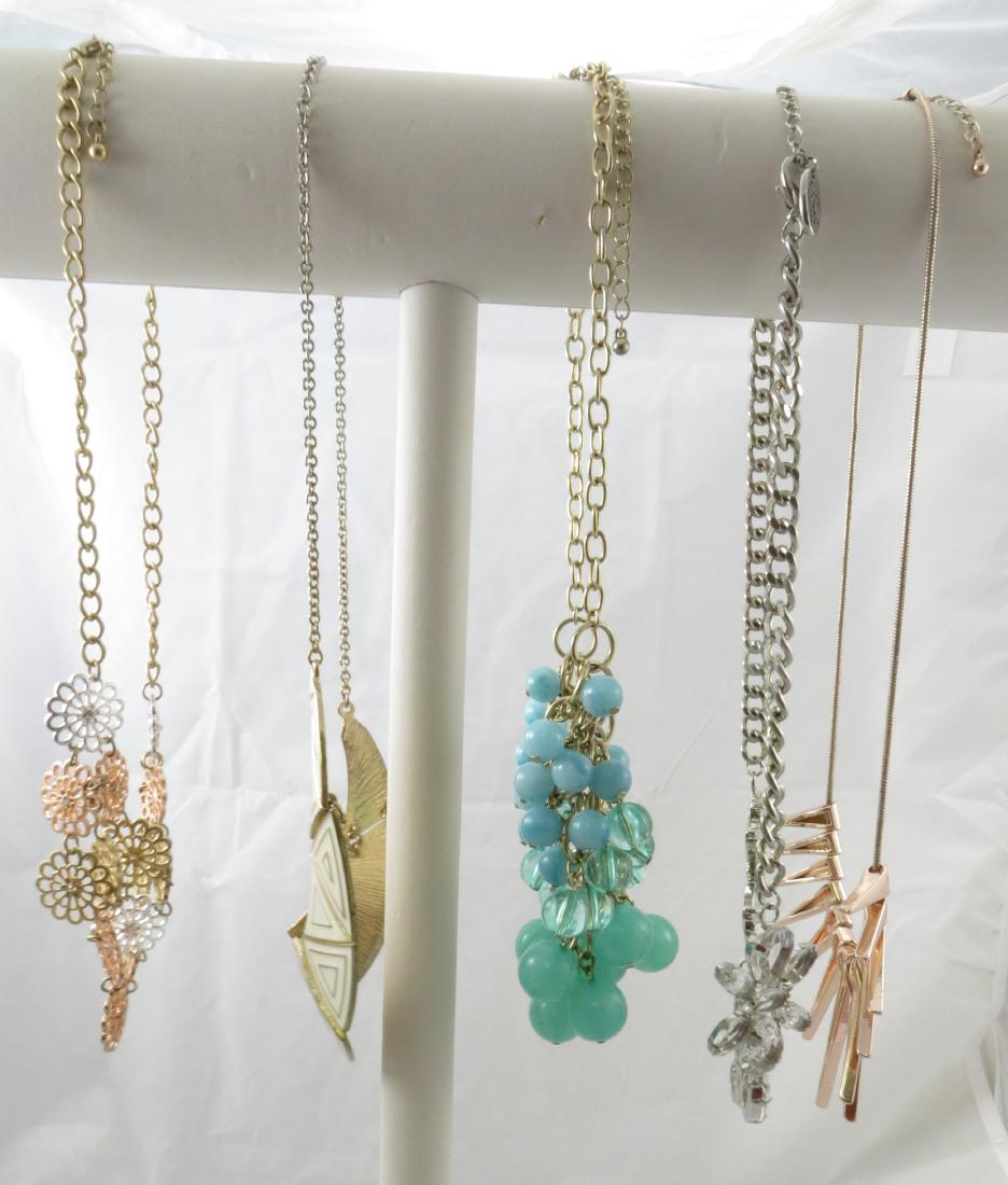 (5) CONTEMPORARY COSTUME NECKLACES (1 of 9)