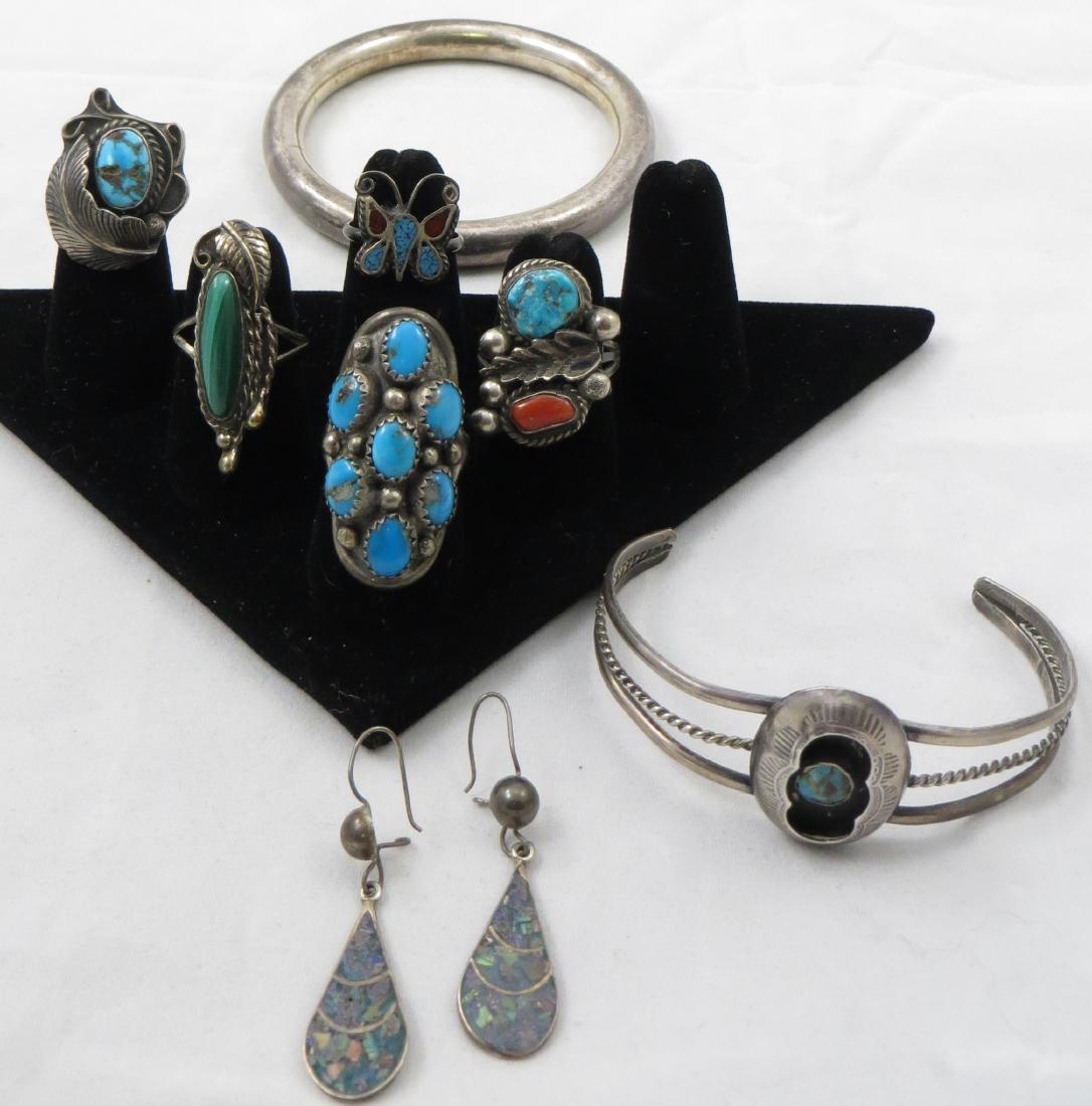 (8) PIECES MEXICAN SILVER VINTAGE JEWELRY (1 of 9)