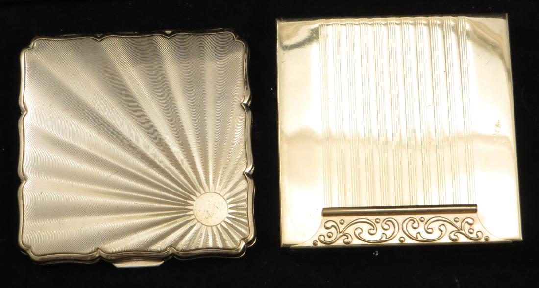 (2) COMPACTS - STRATTON & AVON (1 of 9)