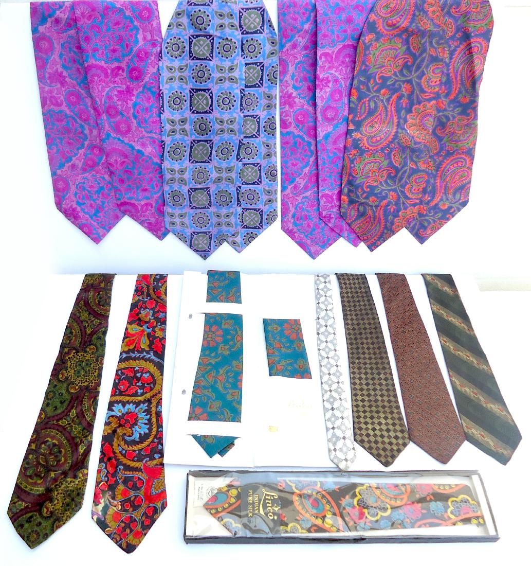(12) INDIAN SILK ASCOTTS & NECKTIES (1 of 14)