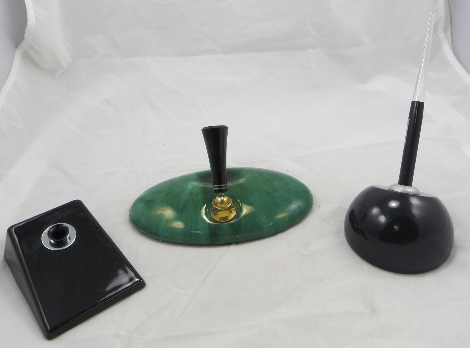 (3) ART DECO PORCELAIN PEN HOLDERS: Parker / Easterbrook (1) round black dip pen; (1) Scripto black, rectangular; (1) green oval; (1) pen included; longest L-6 1/2", VG-EX