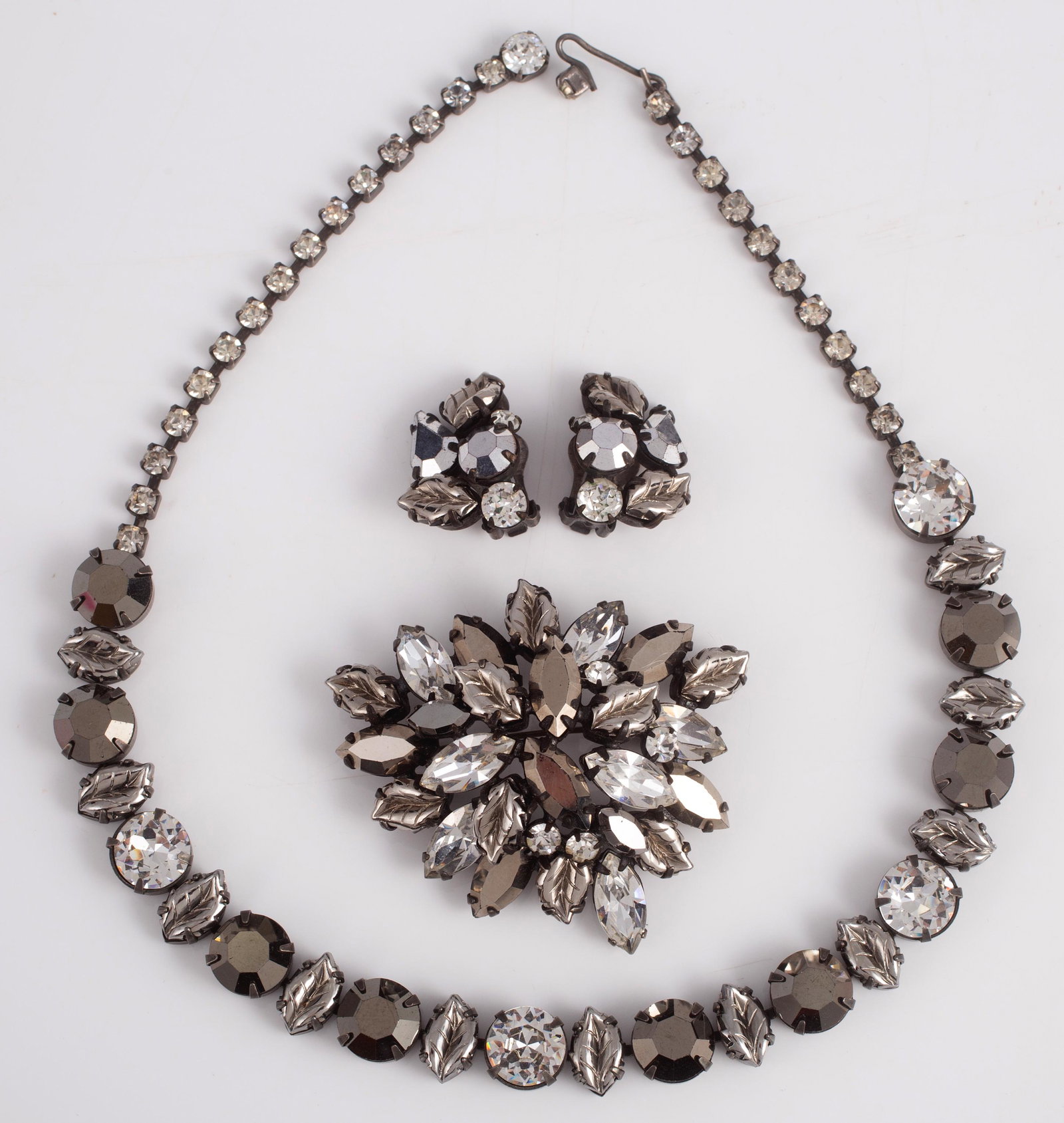 REGENCY NECKLACE, BROOCH & EARRING SET: clip earrings, longest 16 1/2", VG-EX