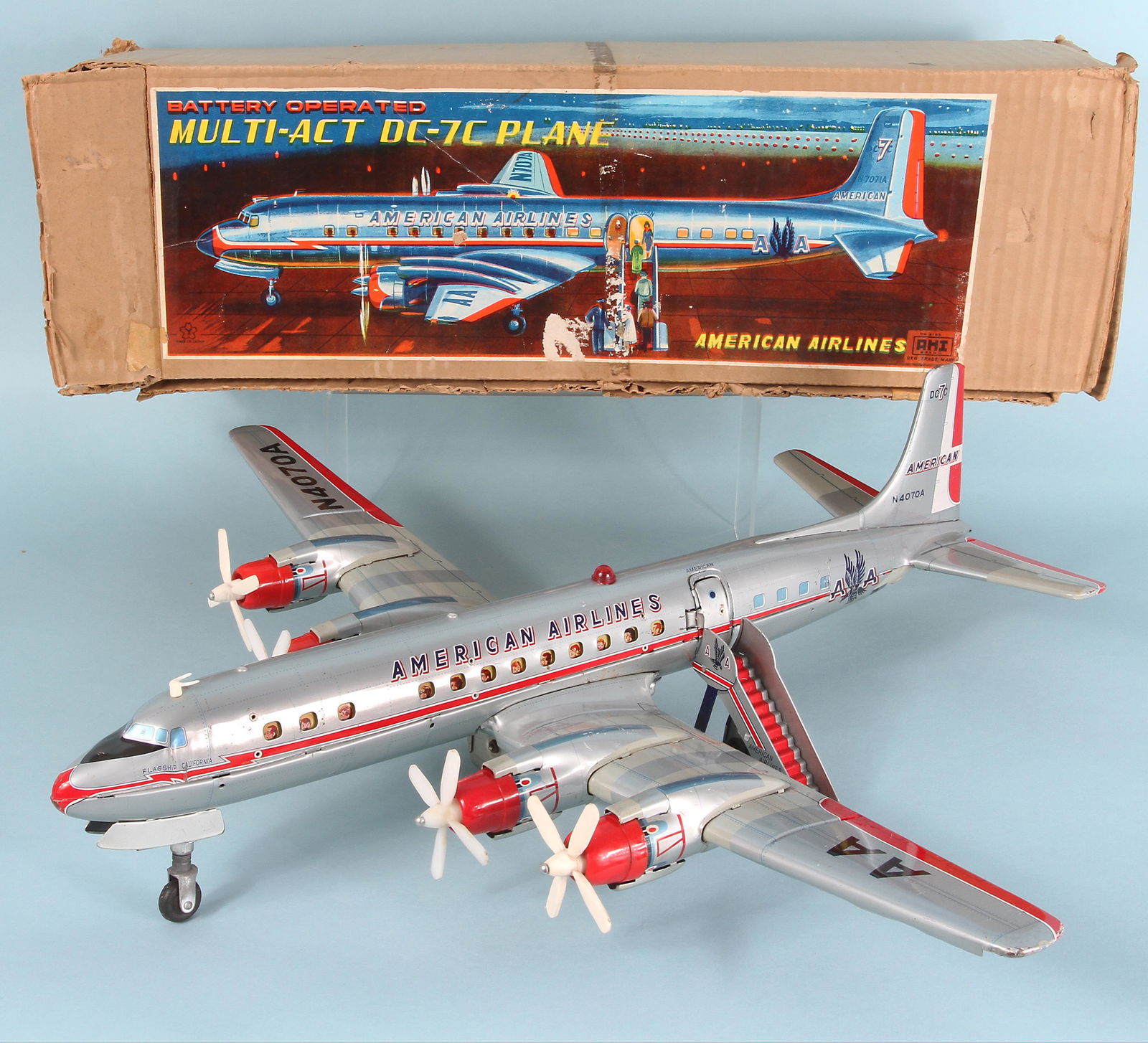 Yonezawa Battery Op American Airlines Dc 7 Boxed