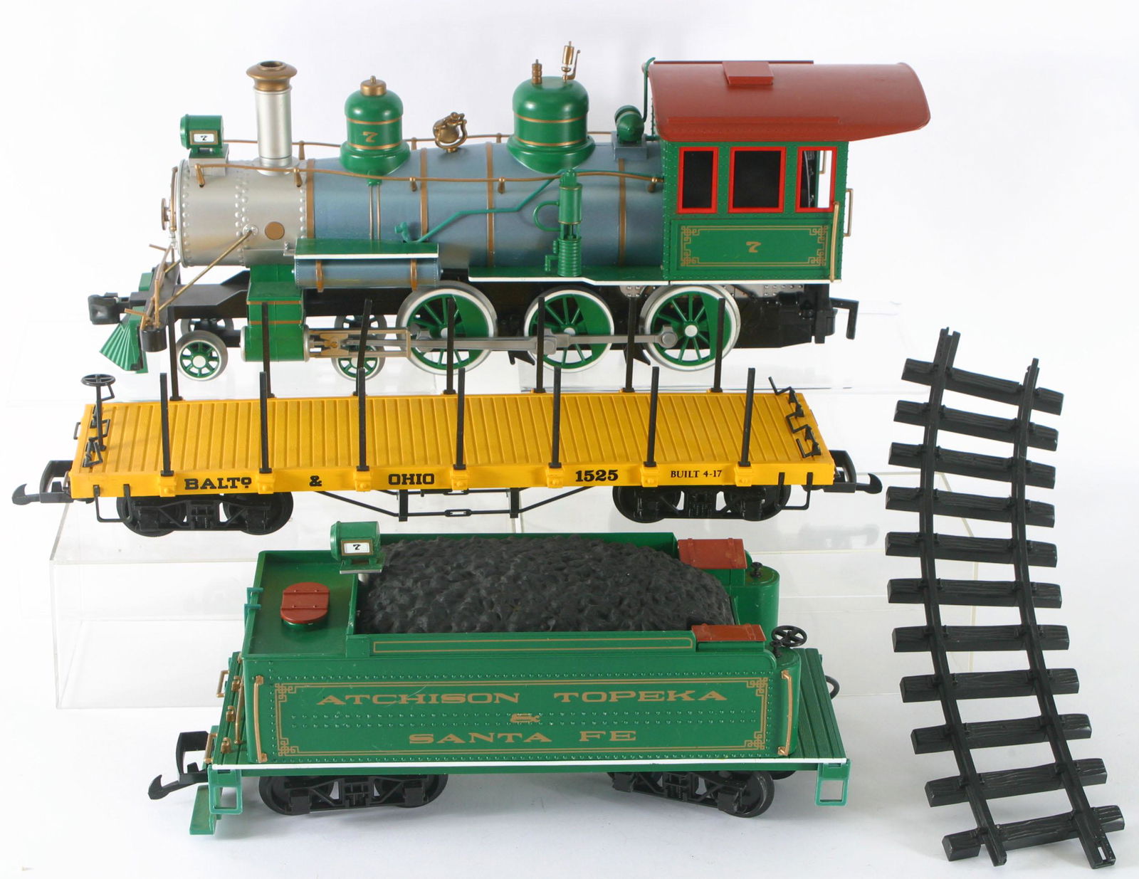 BACHMANN BIG HAULER ENGINE, CARS & TRACK G SCALE: (1) Big Hauler engine, 90-0100-27, plastic; (1) B&O 1525 log transport car; (1) Atchison Topeka & Santa Fe Tender; (12) pieces of track; longest 17", G-VG