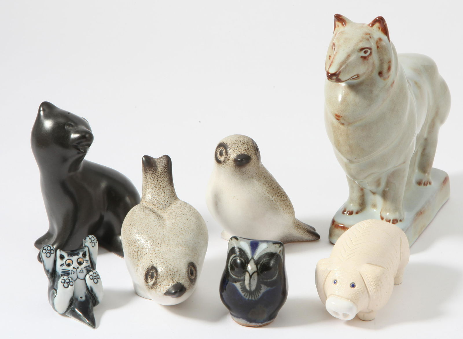 (7) POTTERY / CERAMIC ANIMAL FIGURES (0578) on Jun 18, 2022 Over